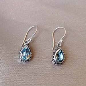 Retro Style Personalized Drop-shaped Blue Gem Inlaid Earrings