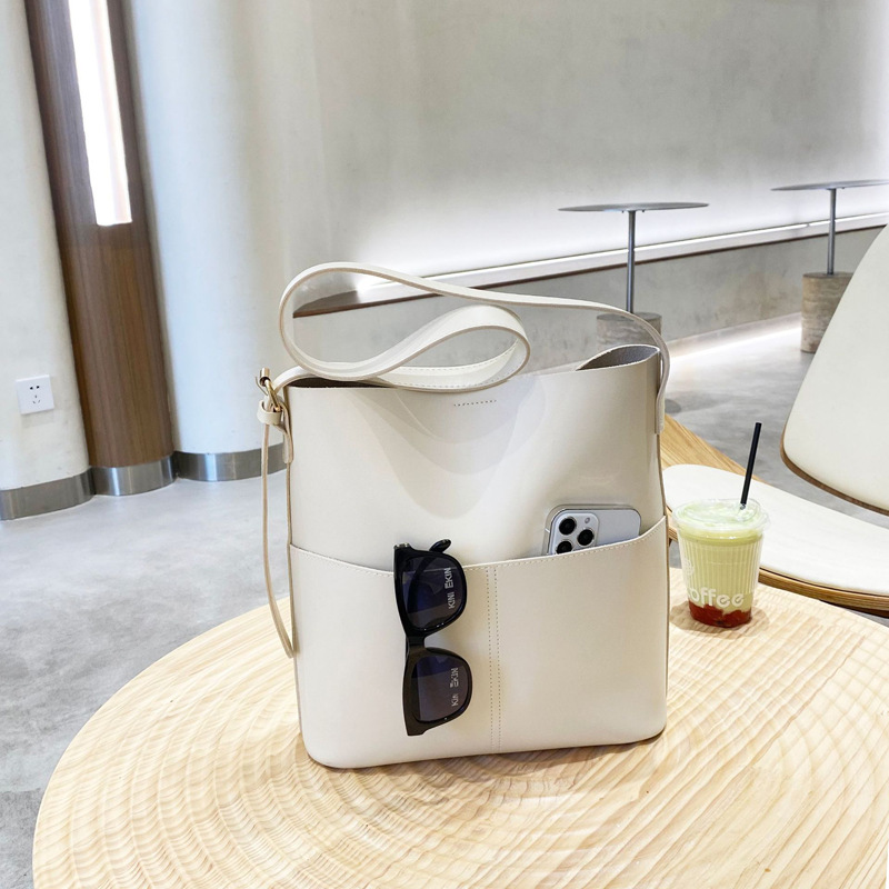 Large Capacity Design Shaping Simple Shoulder Bag Crossbody - Image 4